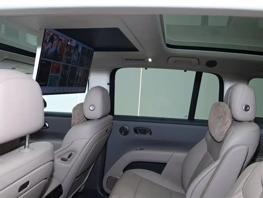 Ideal i8 2025 Standard Edition купить на сайте DeffCars