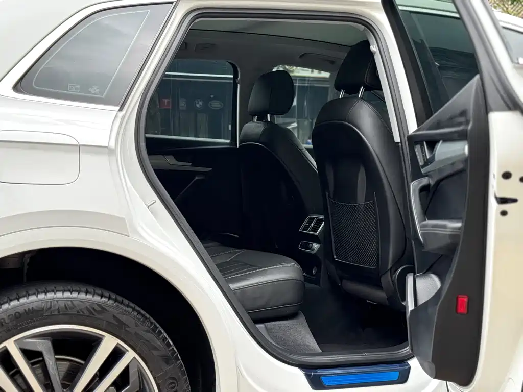 Audi Q5L 2020 facelift 40 TFSI enjoys fashionable style купить на сайте DeffCars