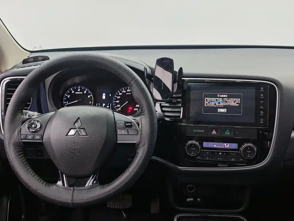 Outlander 2021 facelift 2.0L 2WD Enjoy Edition 5 seats купить на сайте DeffCars