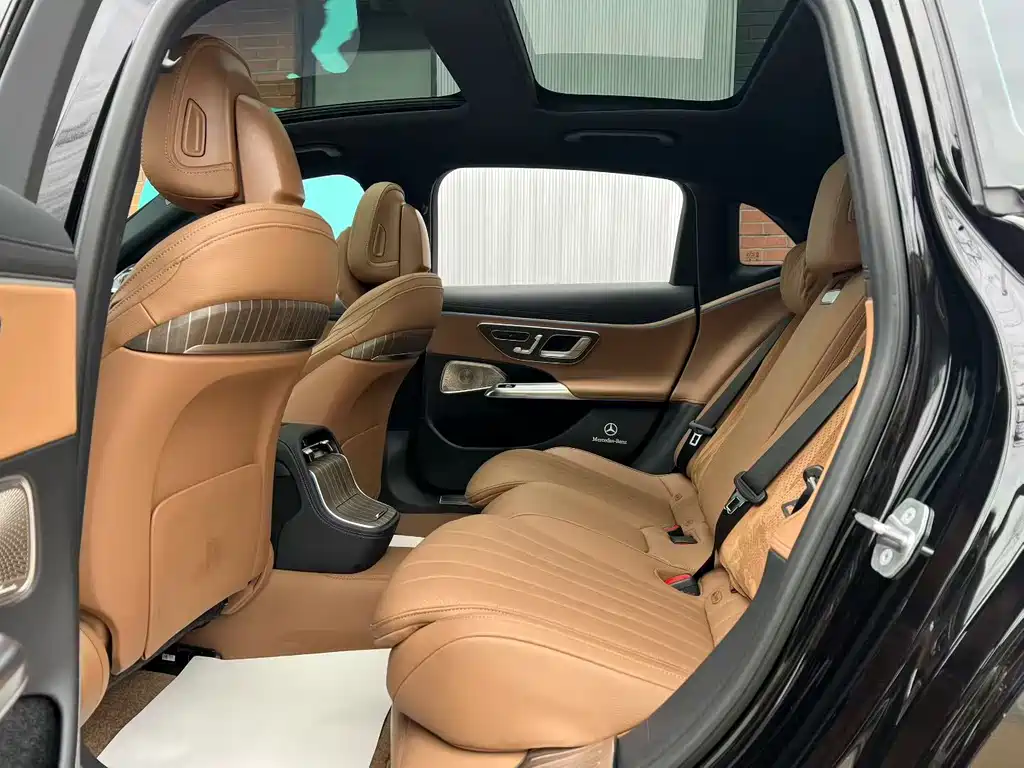 Mercedes-Benz E-Class 2025 E 300 L Luxury Model купить на сайте DeffCars