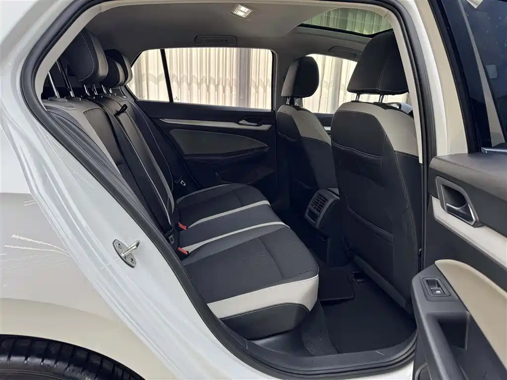 Golf 2023 280TSI DSG Pro купить на сайте DeffCars
