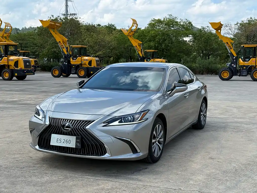 Lexus ES 2018 260 Excellence Edition National V купить на сайте DeffCars