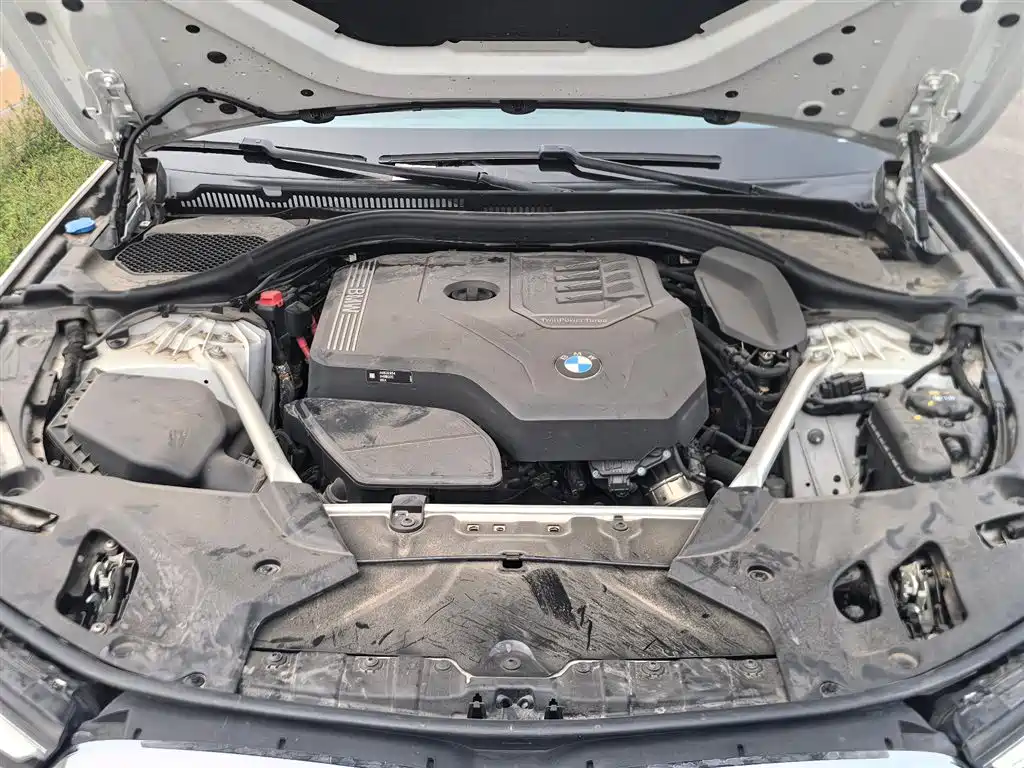 BMW 5 Series 2022 525Li M Sports Package купить на сайте DeffCars