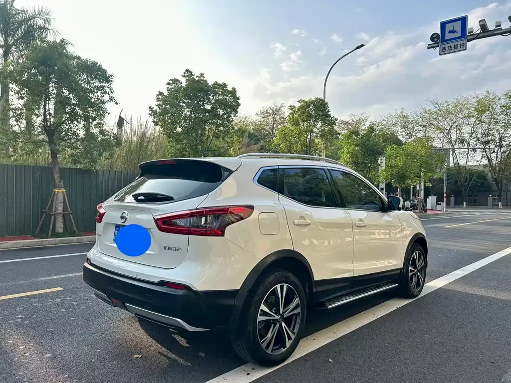 Qashqai 2021 2.0L CVT Luxury Pilot Edition купить на сайте DeffCars