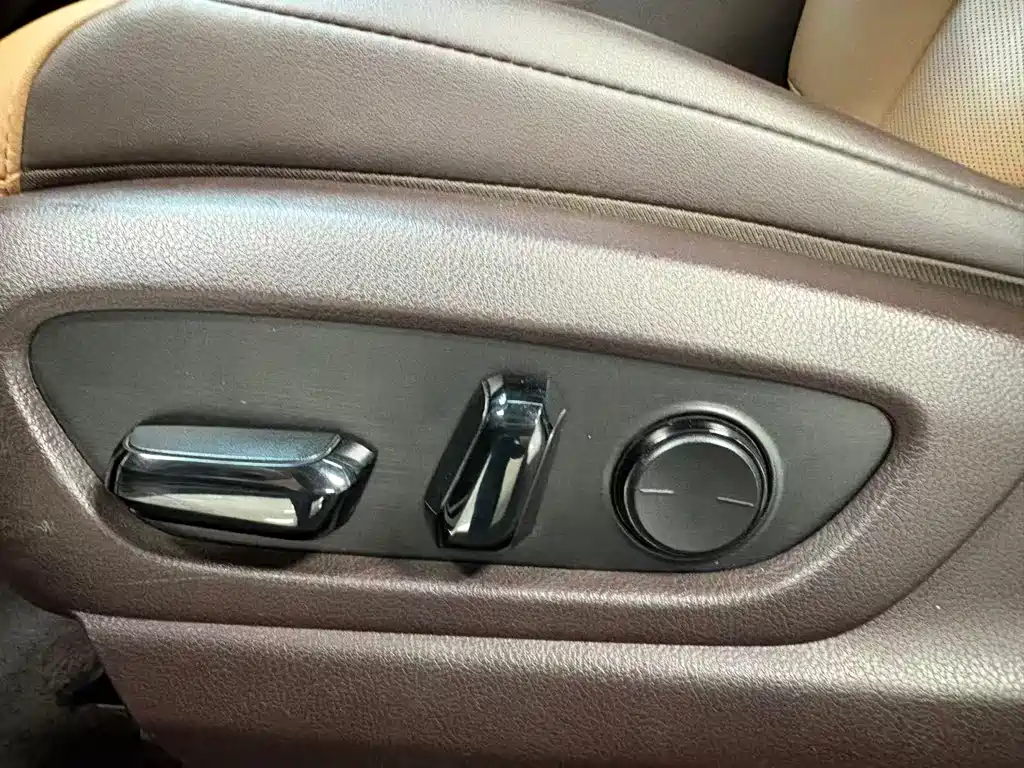 Lexus ES 2020 200 Excellence Edition купить на сайте DeffCars