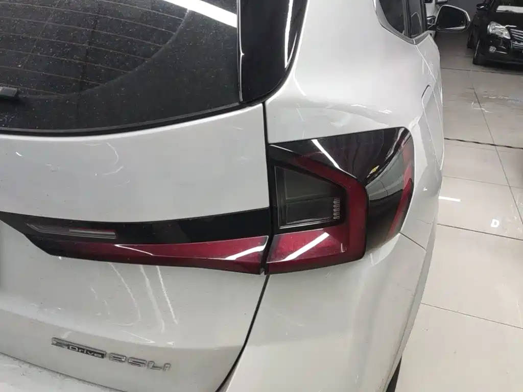 BMW X1 2023 sDrive25Li M Sports Package купить на сайте DeffCars