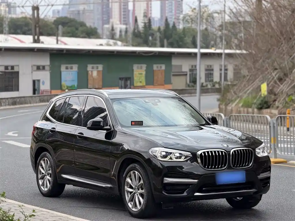 BMW X3 2021 facelift xDrive25i luxury package купить на сайте DeffCars