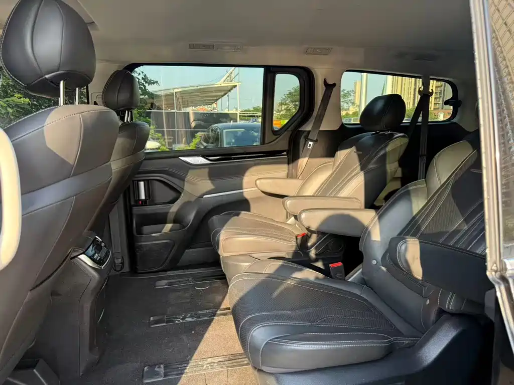 Maxus G20 2021 PLUS 2.0T gasoline automatic flagship version купить на сайте DeffCars