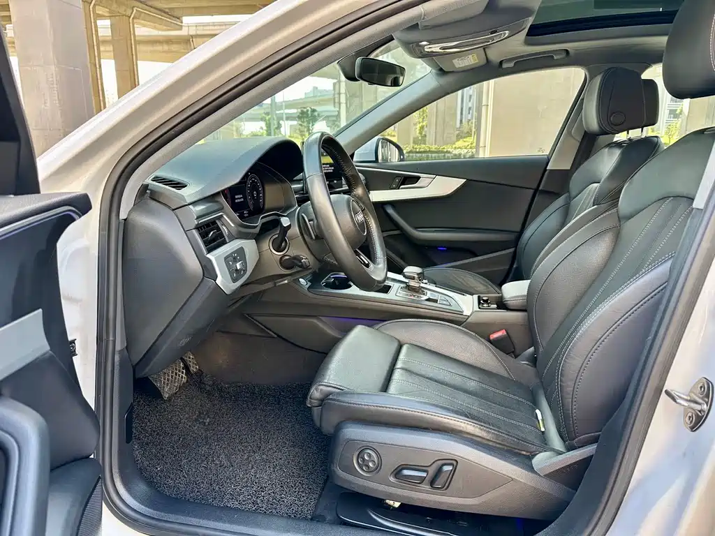 Audi A4L 2020 40 TFSI Fashionable and Elegant купить на сайте DeffCars