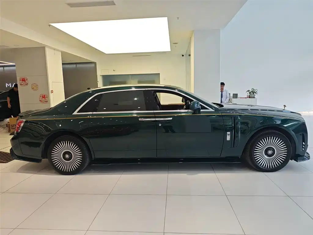 Ghost 2012 6.6T extended version купить на сайте DeffCars