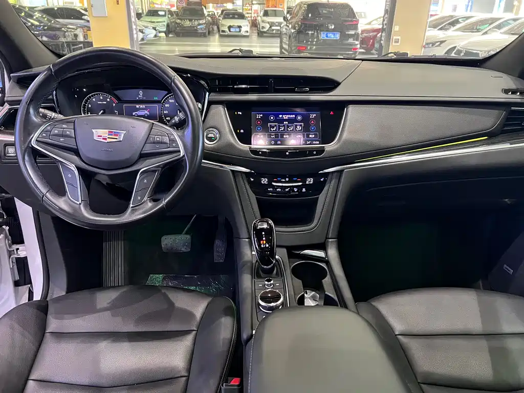 Cadillac XT5 2021 2.0T two-wheel drive luxury model купить на сайте DeffCars
