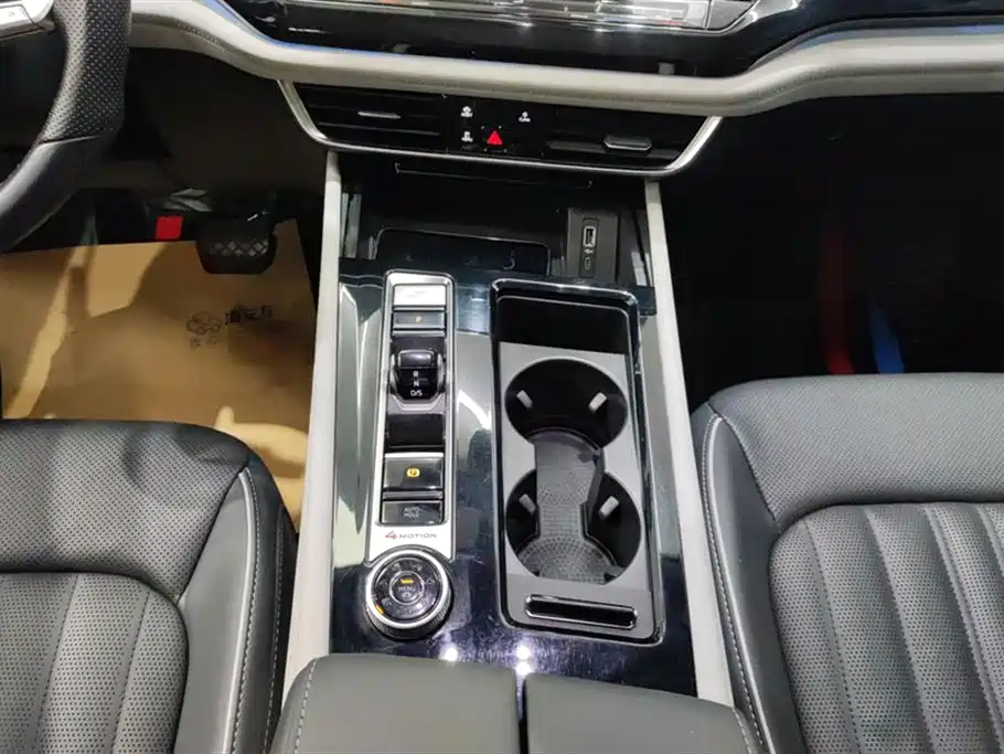 Touron 2021 380TSI four-wheel drive luxury version купить на сайте DeffCars