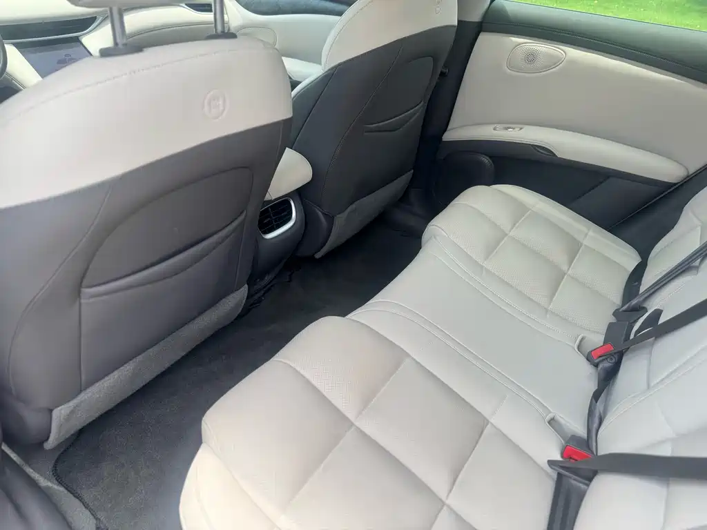 Zhiji LS6 2023 Max Standard Edition купить на сайте DeffCars