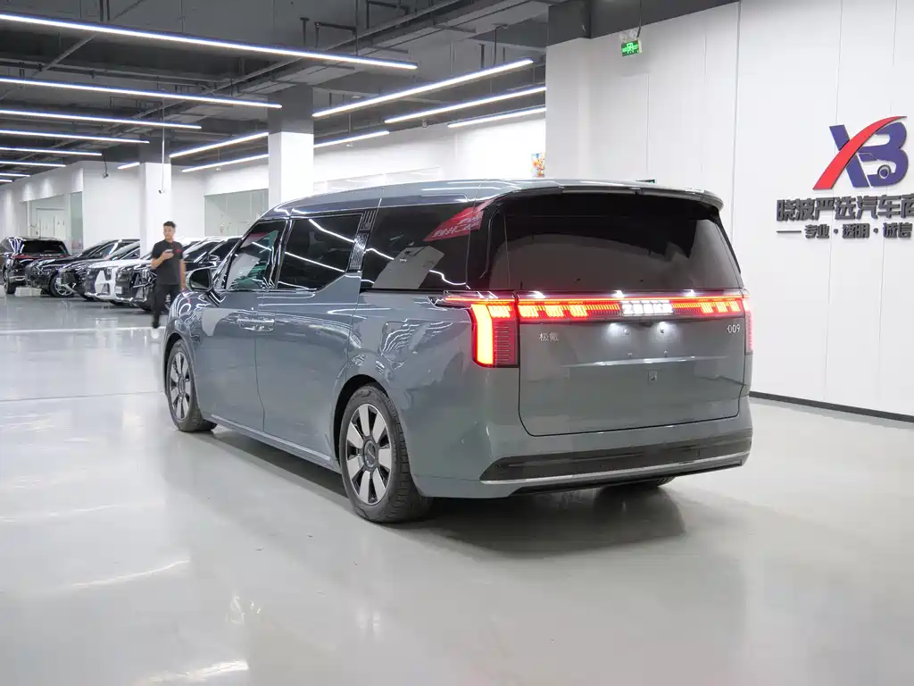 Jikrypton 009 2024 six-seat executive version four-wheel drive 108kWh купить на сайте DeffCars