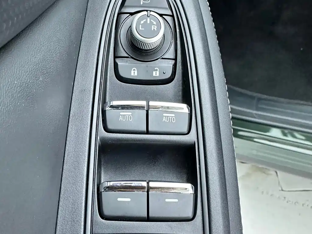 Forester 2022 2.0i AWD Deluxe Edition EyeSight купить на сайте DeffCars