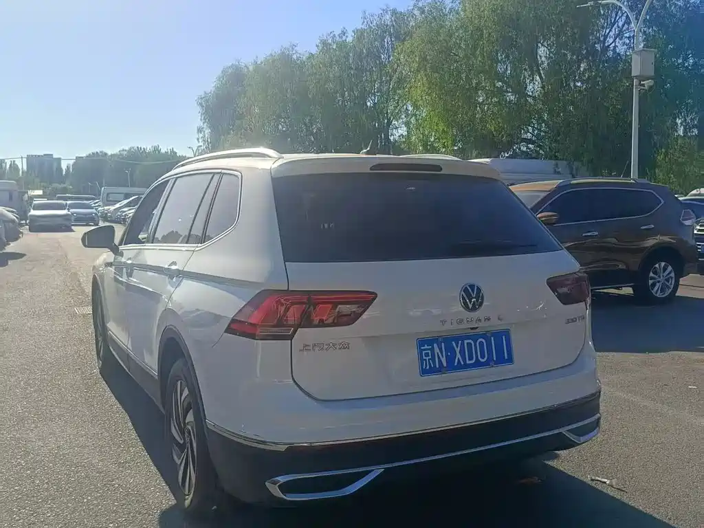 Tiguan L 2022 330TSI automatic two-wheel drive smart version купить на сайте DeffCars