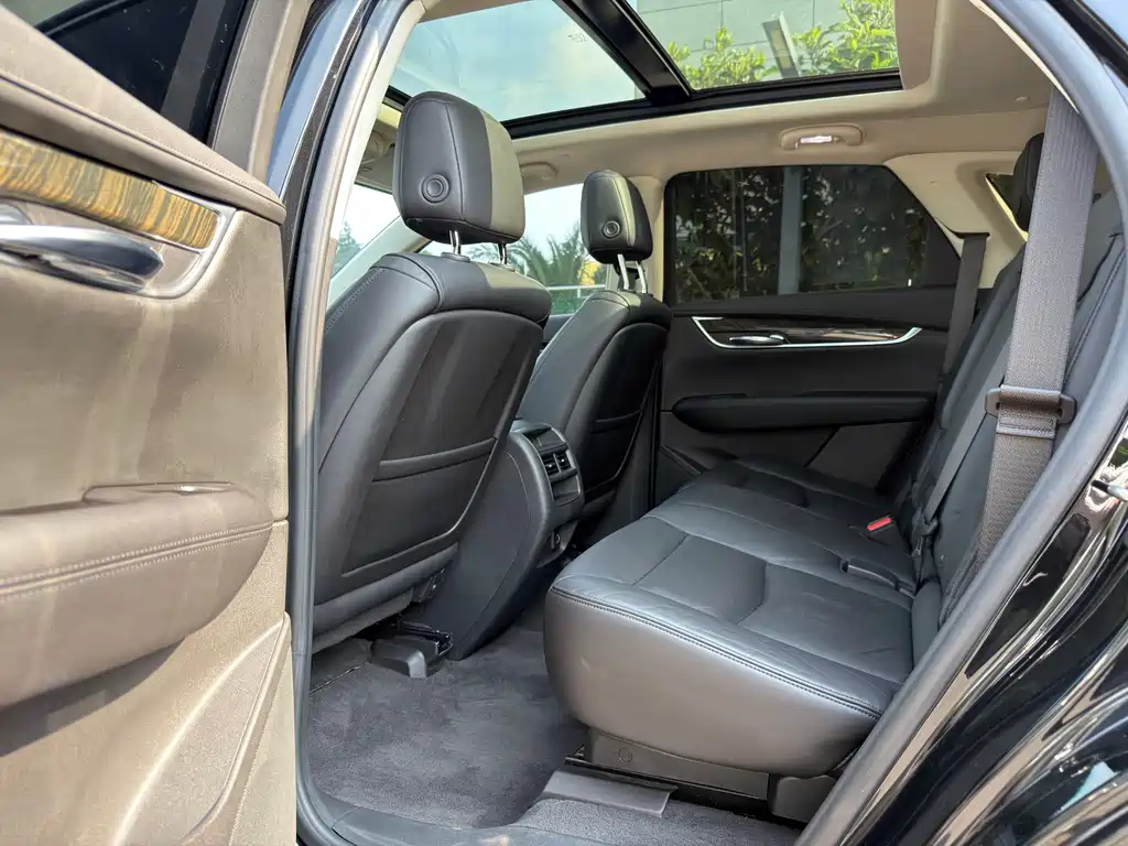 Cadillac XT5 2018 25T luxury model купить на сайте DeffCars