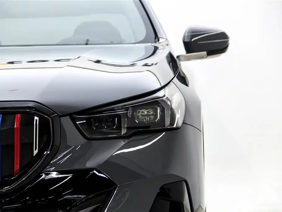 BMW 5 Series 2025 530Li Leading M Sports Package купить на сайте DeffCars