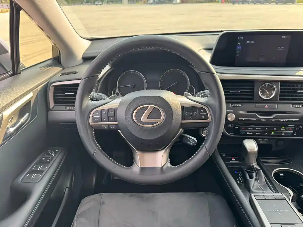 Lexus RX 2020 facelift 300 two-wheel drive elite version купить на сайте DeffCars