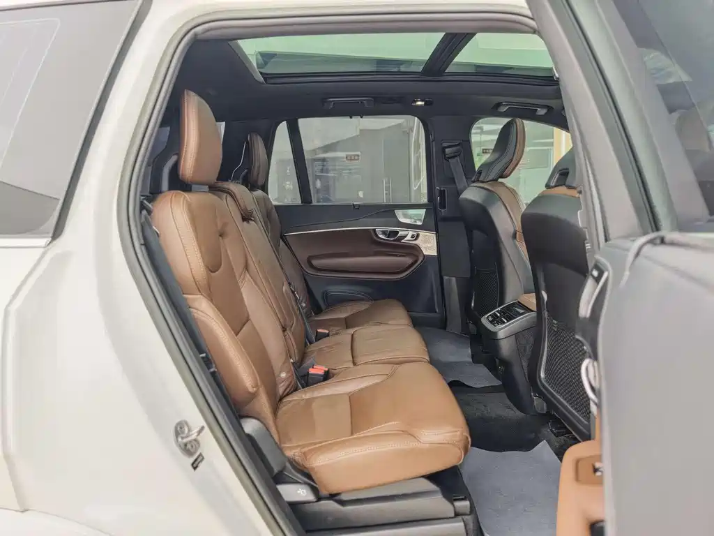 Volvo XC90 2023 B6 Zhiya Luxury Edition 7 seats купить на сайте DeffCars