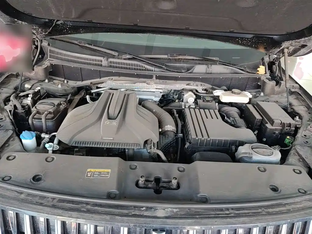 Hongqi HS7 PHEV 2024 2.0T PHEV four-wheel drive Qichang version 6 seats купить на сайте DeffCars