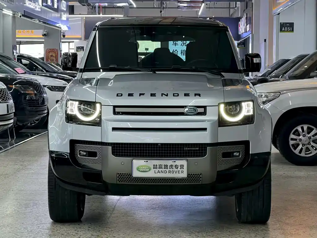 Land Rover Defender 2023 110 3.0T P400 X-DYNAMIC HSE купить на сайте DeffCars