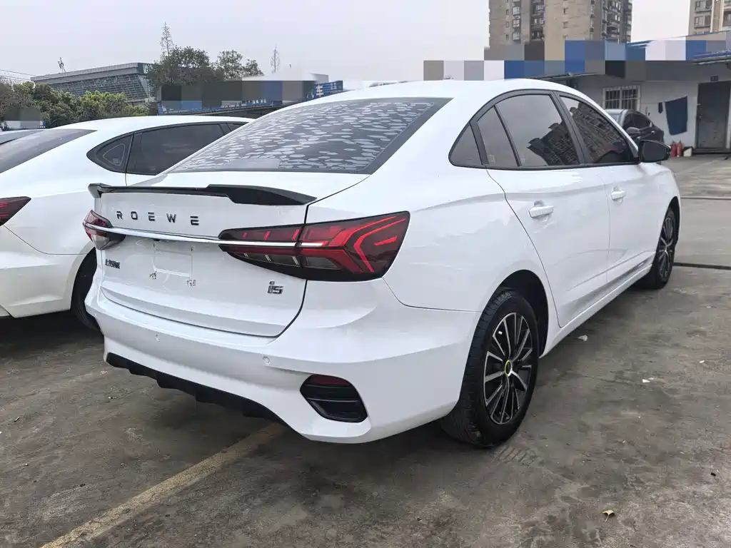 Roewe i5 2021 1.5L CVT Star Edition купить на сайте DeffCars