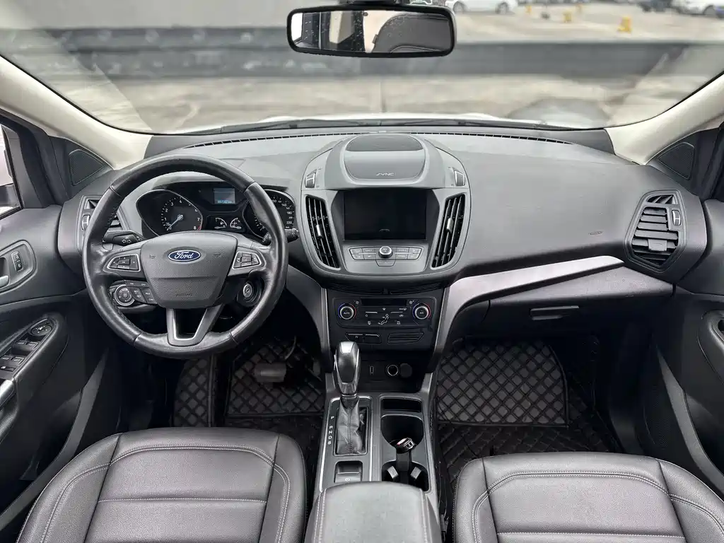 Escape 2019 EcoBoost 180 two-wheel drive platinum airfoil National VI купить на сайте DeffCars