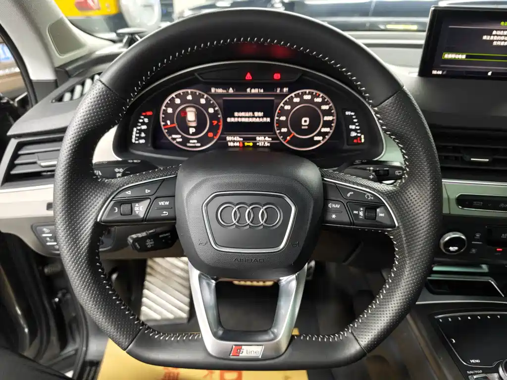 Audi Q7 2016 40 TFSI S line sports model купить на сайте DeffCars