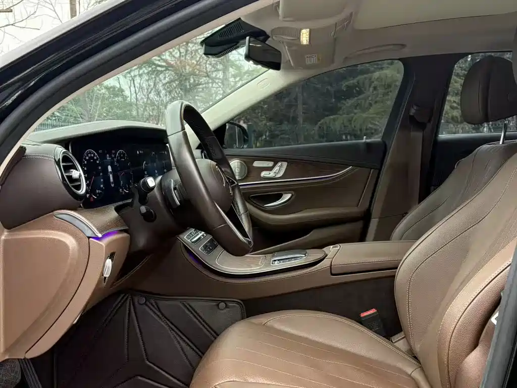 Mercedes-Benz E-Class 2023 E 300 L Luxury Model купить на сайте DeffCars