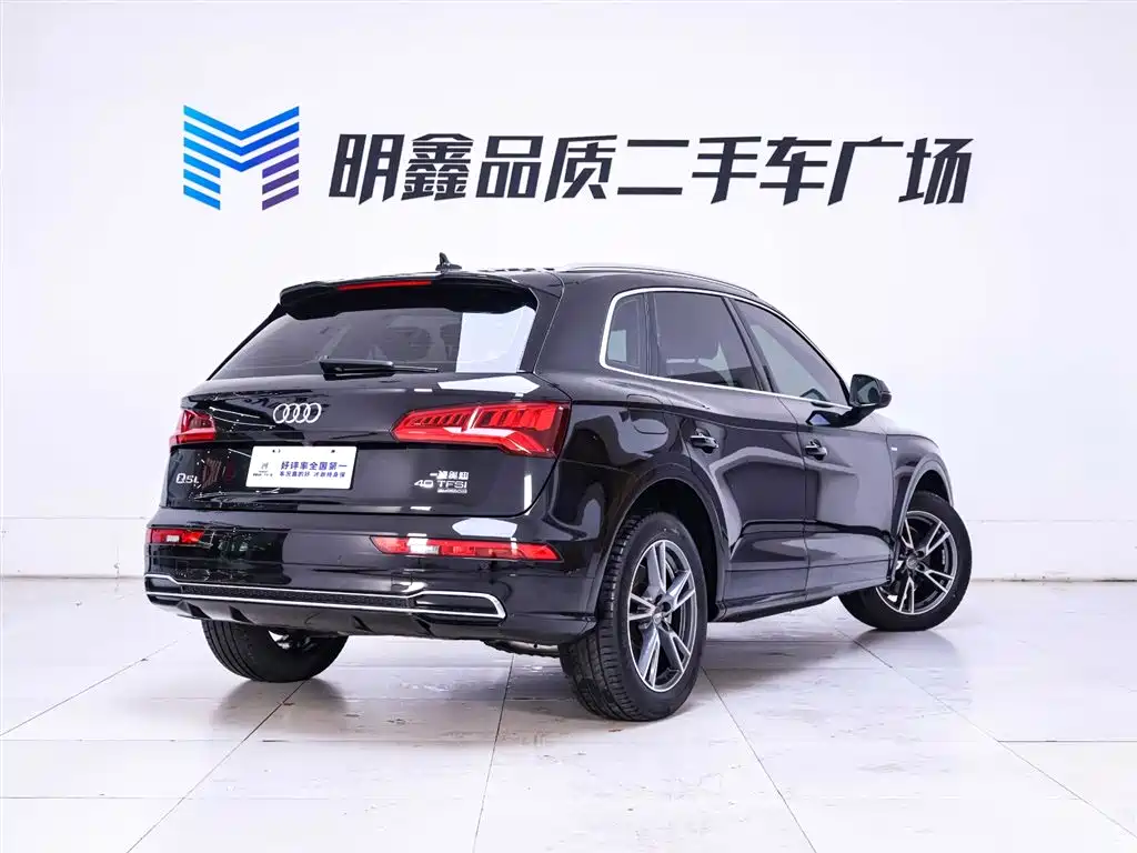 Audi Q5L 2018 40 TFSI enjoys fashionable style, National VI купить на сайте DeffCars