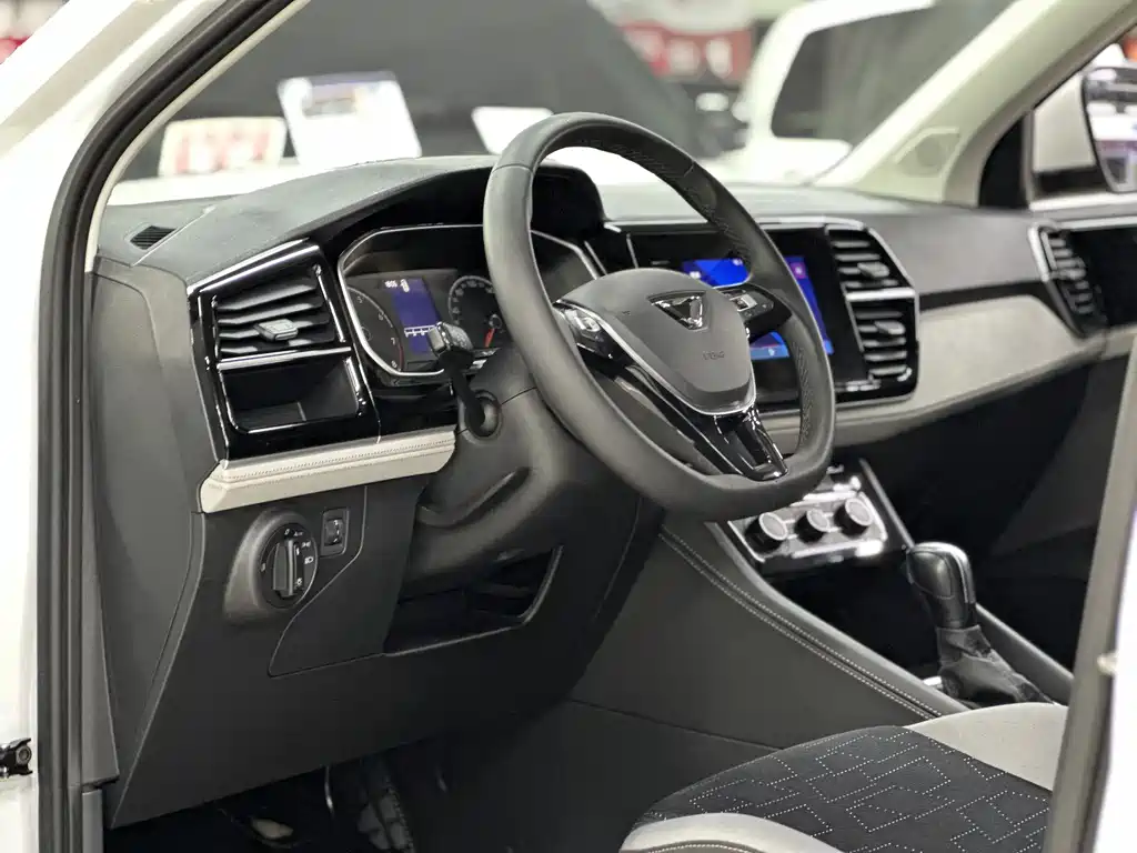 Jetta VS5 2023 280TSI automatic aggressive model купить на сайте DeffCars