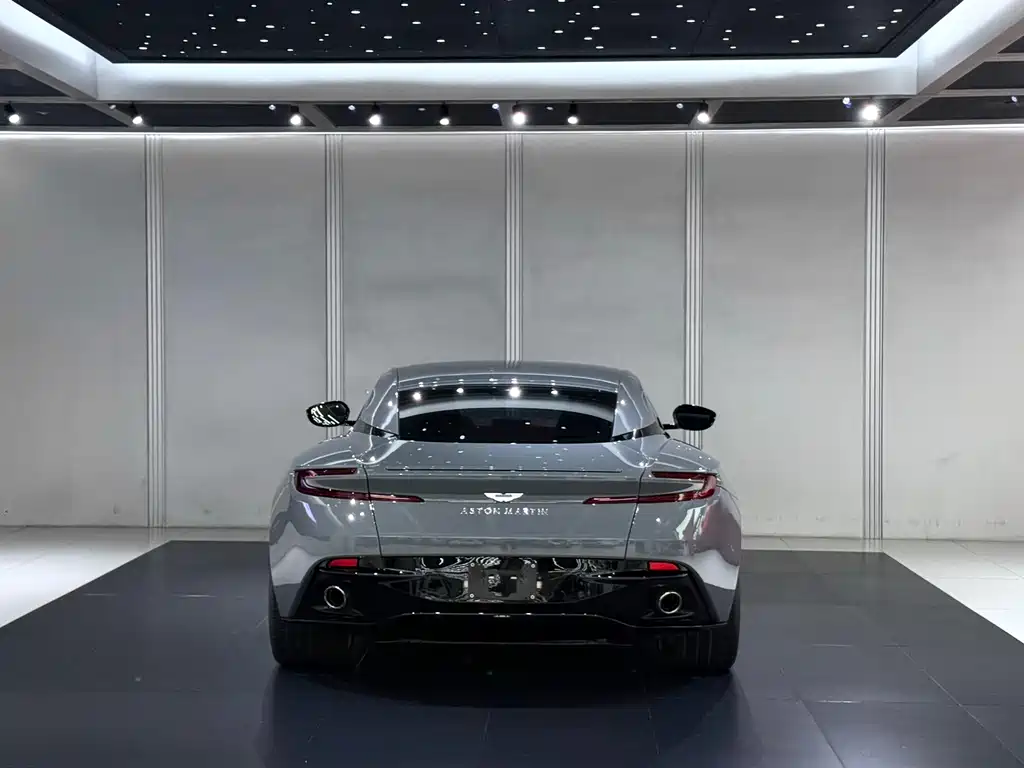 Aston Martin DB11 2022 4.0T V8 Coupe купить на сайте DeffCars