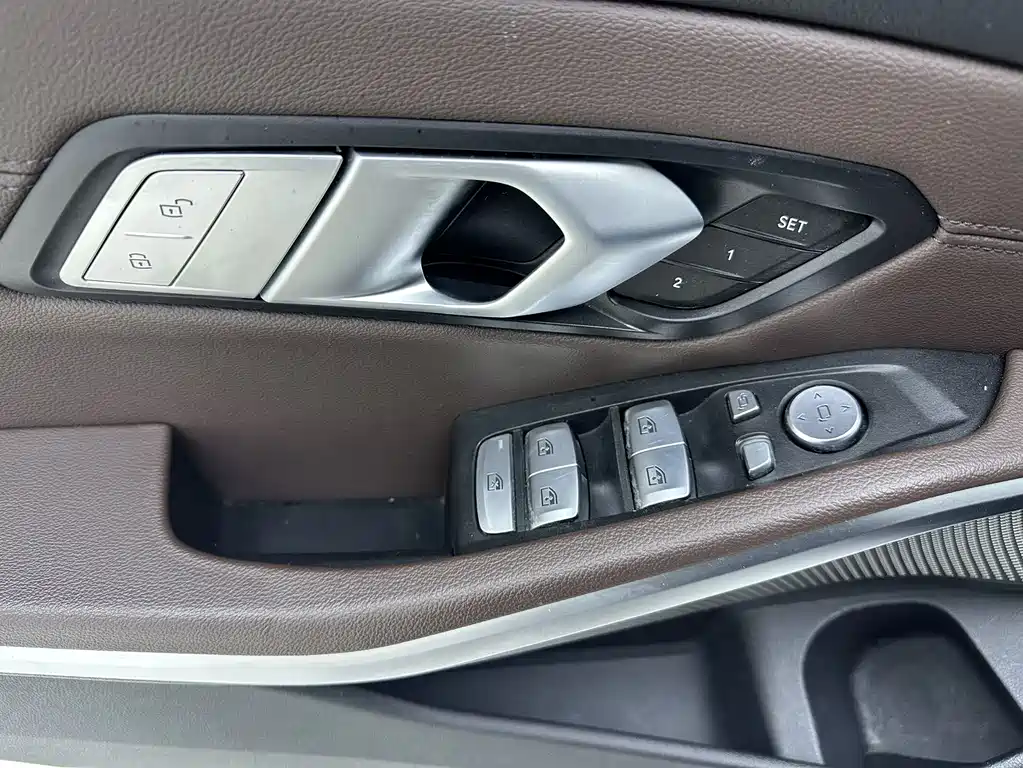 BMW 3 Series 2022 320Li M Sports Package купить на сайте DeffCars