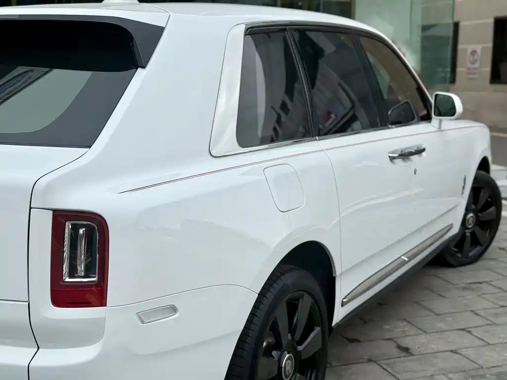 Cullinan 2018 five-seater version купить на сайте DeffCars