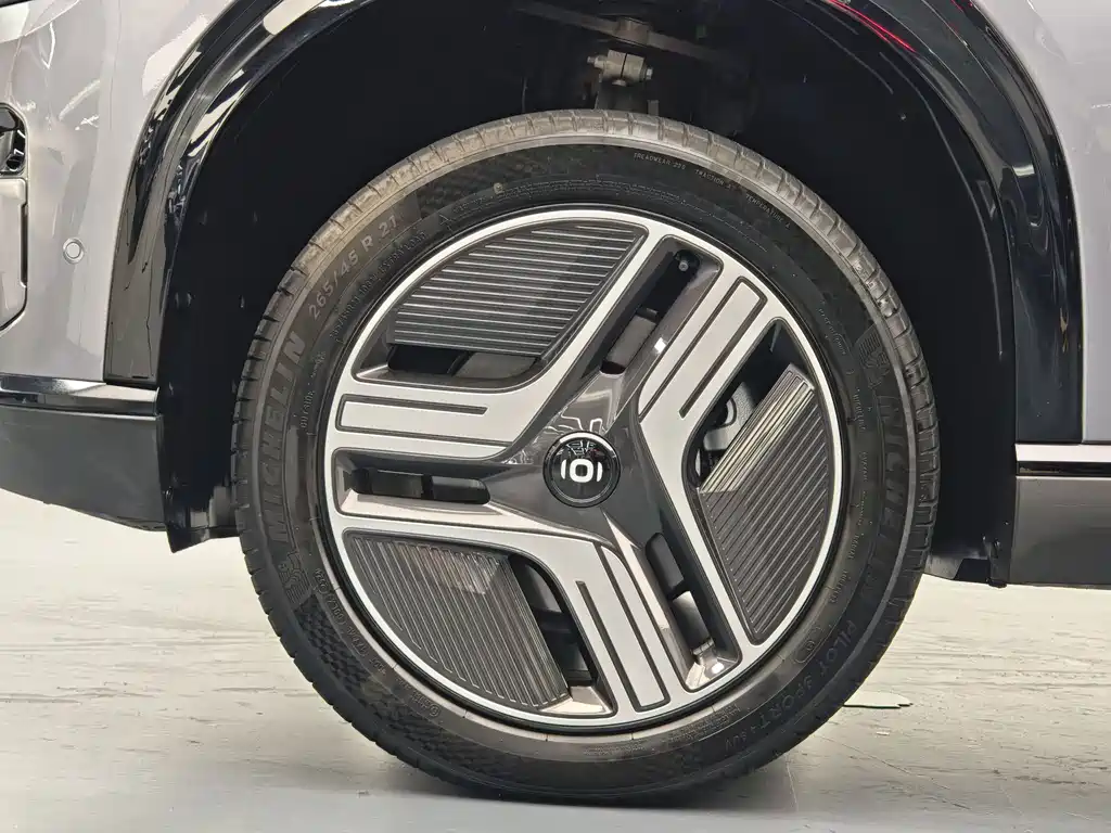 Changan Qiyuan E07 2025 pure electric four-wheel drive 90kWh Ultra high-performance version купить на сайте DeffCars
