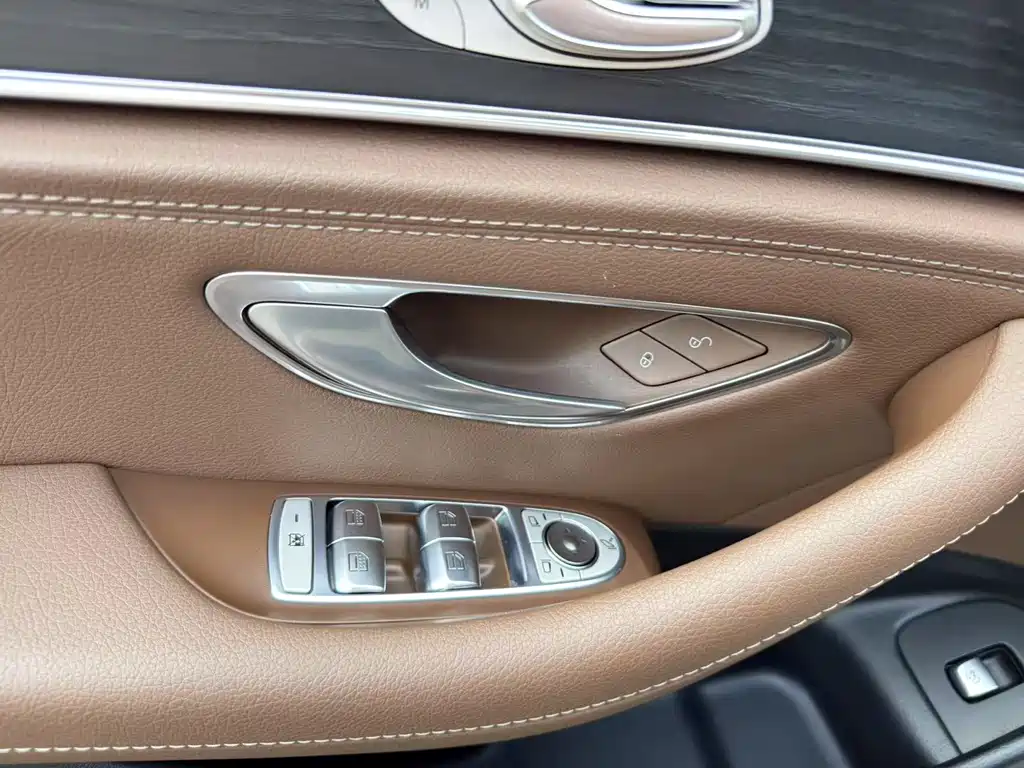 Mercedes-Benz E-Class 2021 facelift E 300 L sports luxury model купить на сайте DeffCars