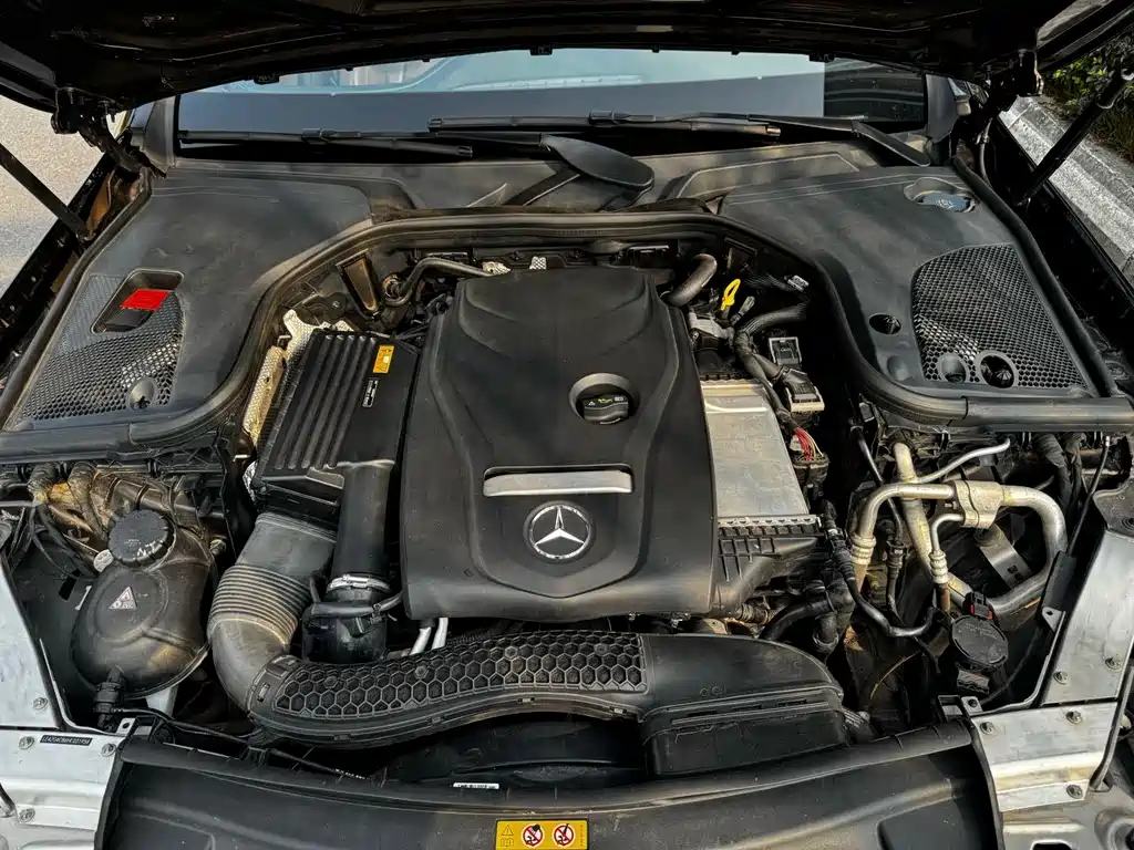 Mercedes-Benz E-Class 2016 E 200 L Sports купить на сайте DeffCars