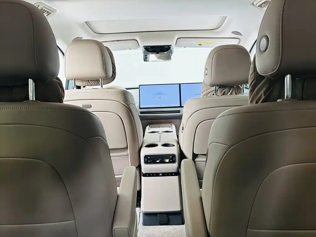 Ideal i8 2025 Standard Edition купить на сайте DeffCars