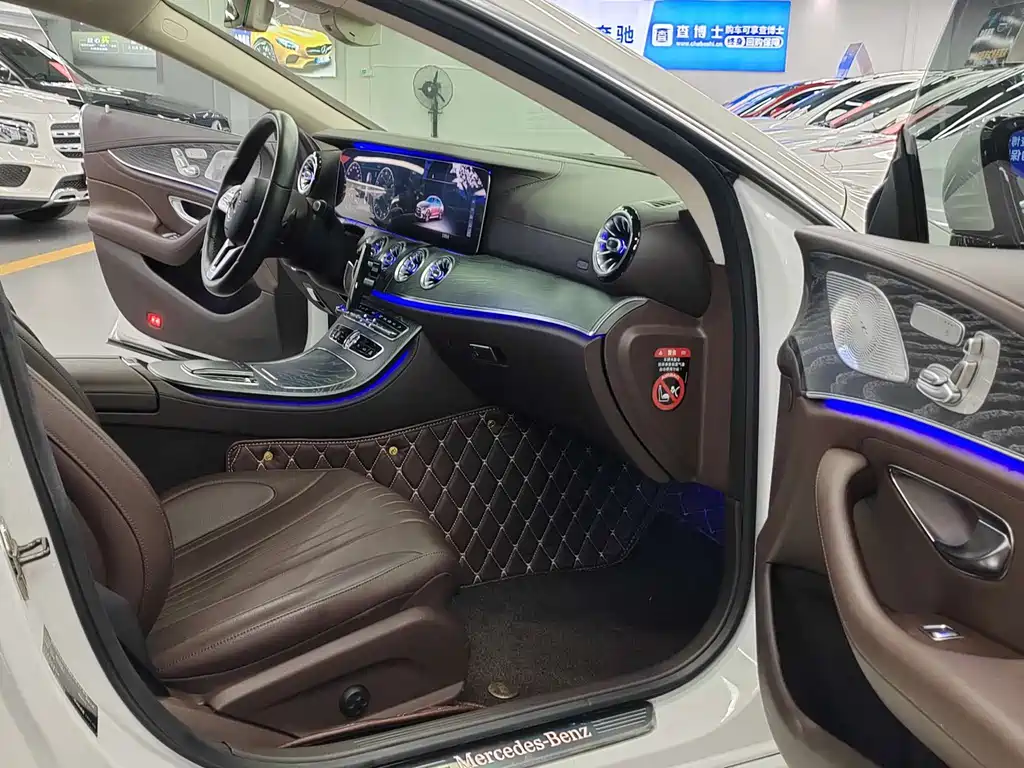 Mercedes-Benz CLS 2018 CLS 300 luxury model купить на сайте DeffCars