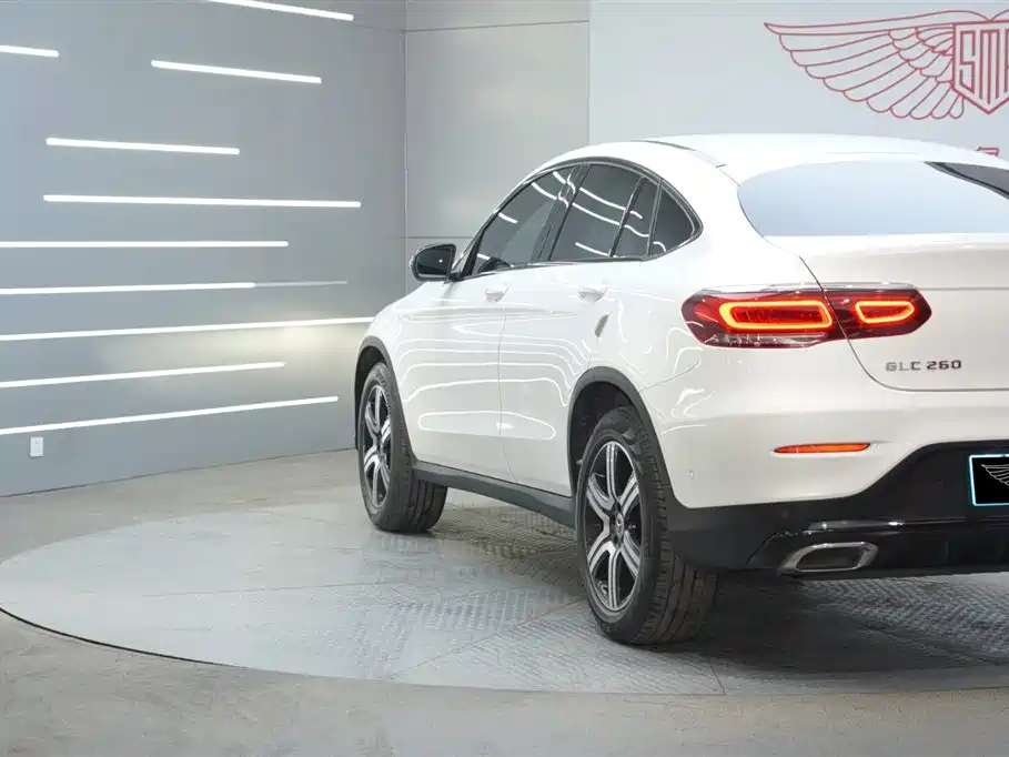 Mercedes-Benz GLC coupe 2022 facelift GLC 260 4MATIC coupe SUV купить на сайте DeffCars