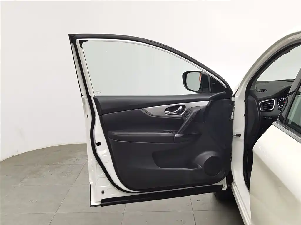 Qashqai 2021 2.0L CVT Deluxe Edition купить на сайте DeffCars