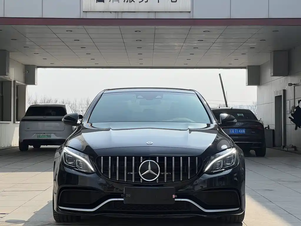 Mercedes-Benz C-Class AMG 2015 AMG C 63 купить на сайте DeffCars