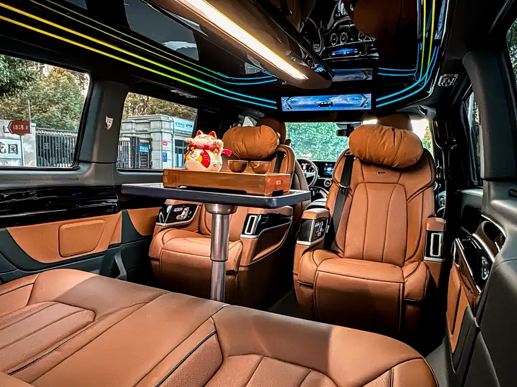 Vito 2023 2.0T Business Edition 7 seats купить на сайте DeffCars