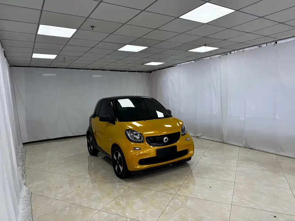 smart fortwo 2018款 1.0L 52千瓦巧克力特别版 国V купить на сайте DeffCars