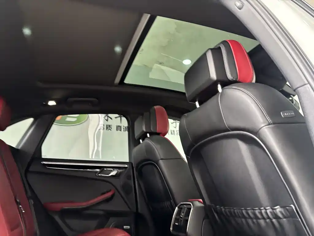 Macan 2022 Macan 2.0T купить на сайте DeffCars