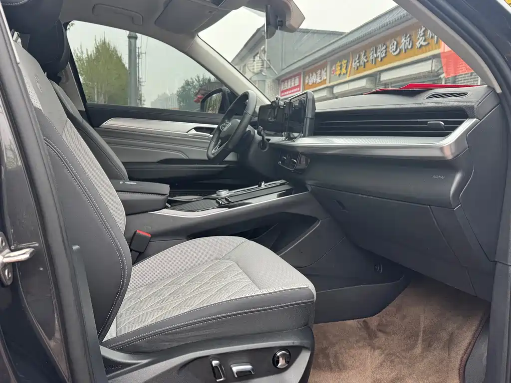 Lanxun 2023 380TSI four-wheel drive R-Line cruise version купить на сайте DeffCars