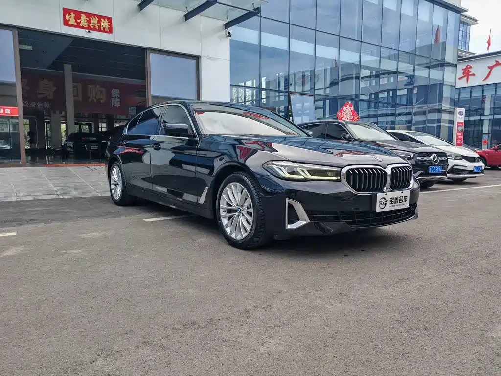 BMW 5 Series 2022 525Li Luxury Package купить на сайте DeffCars