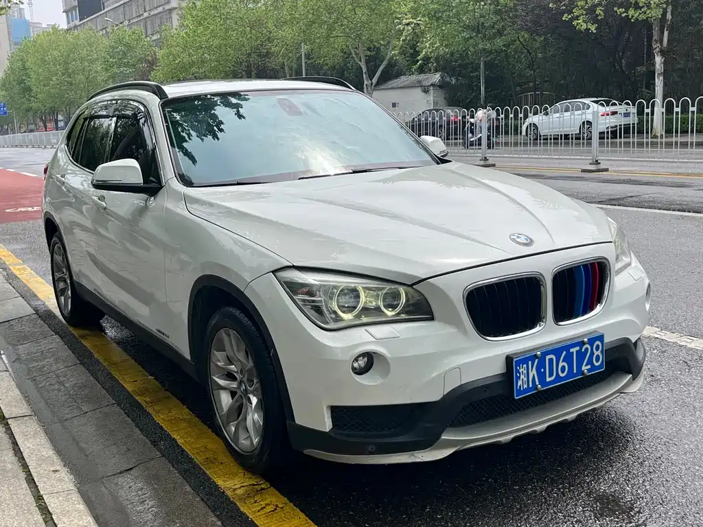 BMW X1 2014 sDrive18i leading model купить на сайте DeffCars