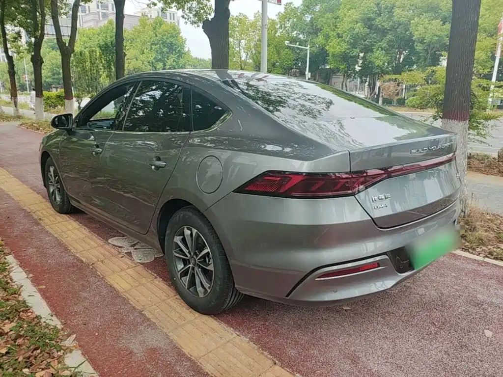 Qin Plus 2024 Honor Edition DM-i 55KM Leading Type купить на сайте DeffCars